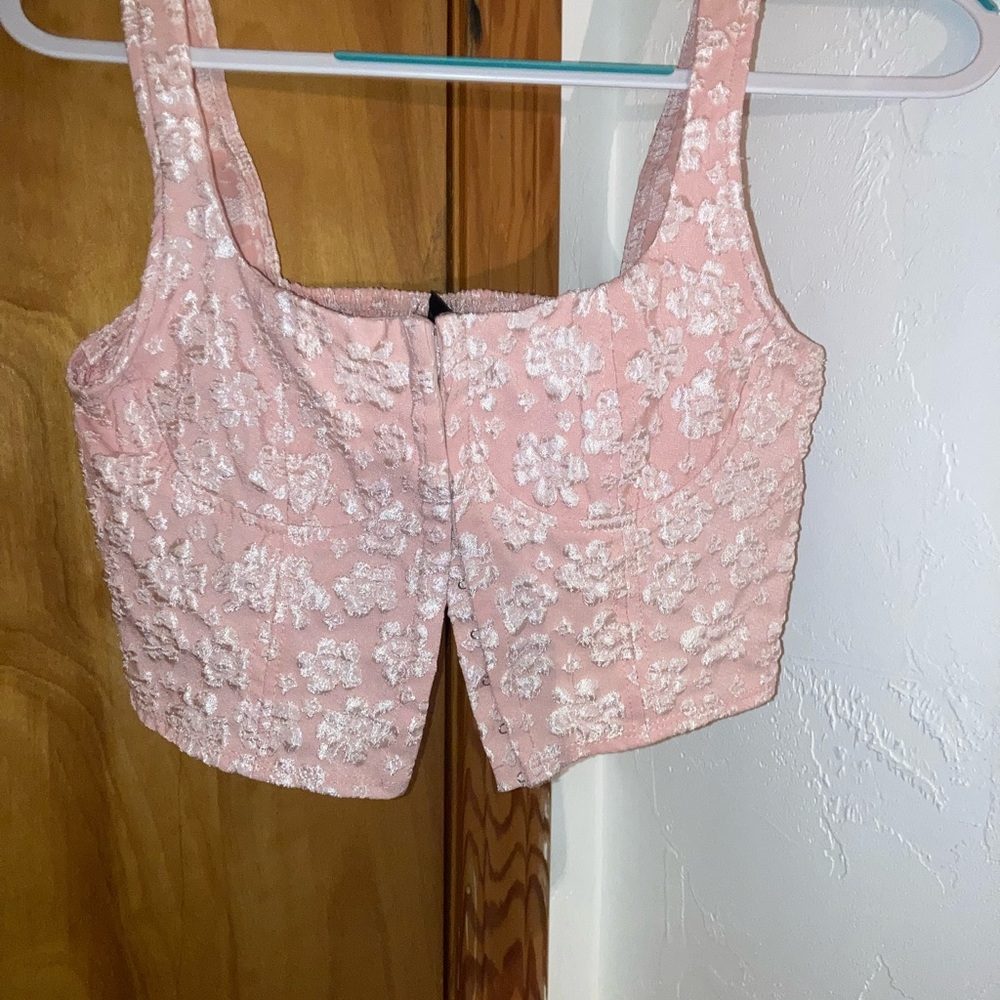 Wild Fable Pink Floral Crop Top